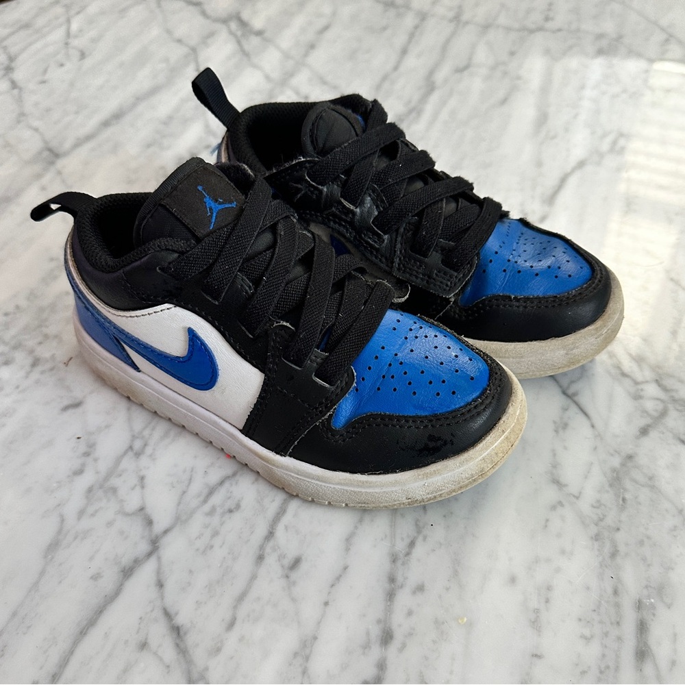 Kids Jordan AJ1 Low, size 11 (toddler)